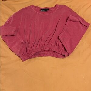 Pretty Little Thing crop tshirt